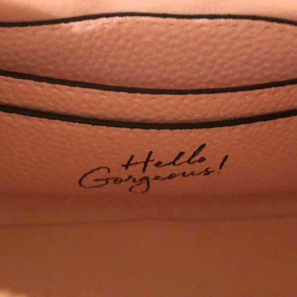 Holiday Sale! Beautiful New Michael Kors Soft Pink Crossbody and 2 Piece Bundle - Picture 4 of 16